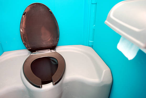 Best Portable restroom trailer rental  in Dayton, VA